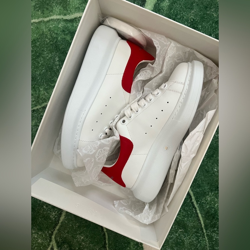 Alexander McQueen White/Red size 37eu